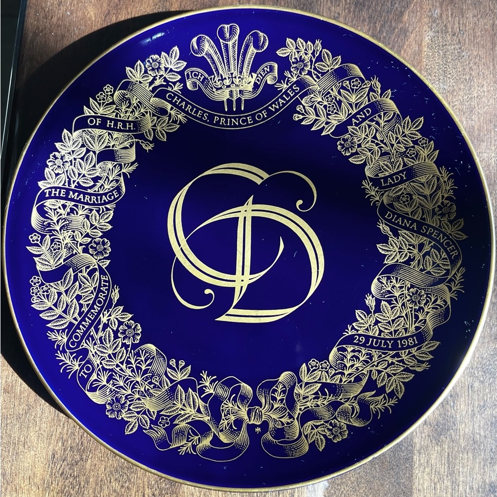 Royal Commemorative cobalt Plate Charles and Diane